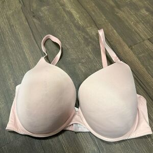 Victoria’s Secret pink 36DD wear everywhere push-up bra